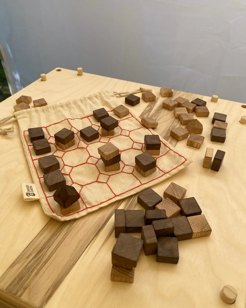 Grapple — Take on your opponent in this battle of wits and be the last one standing!